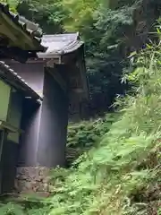 若都王子神社の本殿