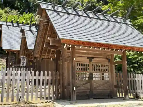 山口大神宮の{uncategorized: "未分類", other: "その他", undefined: "問題あり", building: "その他建物", grave: "お墓", sacred_gate: "鳥居", guardian: "狛犬", statue: "像", buddha: "仏像", history: "歴史", nature: "自然", garden: "庭園", animal: "動物", pagoda: "塔", temizu: "手水舎", mountain_gate: "山門・神門", sanctuary: "本殿・本堂", subordinate: "末社・摂社", art: "芸術", scenery: "景色", jizo: "地蔵", ema: "絵馬", goshuin: "御朱印", omikuji: "おみくじ", items: "授与品その他", amulet: "お守り", goshuincho: "御朱印帳", eats: "食事", festival: "お祭り", votive_dance: "神楽", shichigosan: "七五三参", wedding: "結婚式", experience: "体験その他", initially: "初詣", around: "周辺", anti_infection: "感染症対策"}