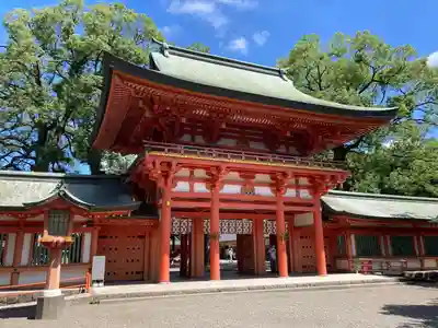 武蔵一宮氷川神社の山門・神門