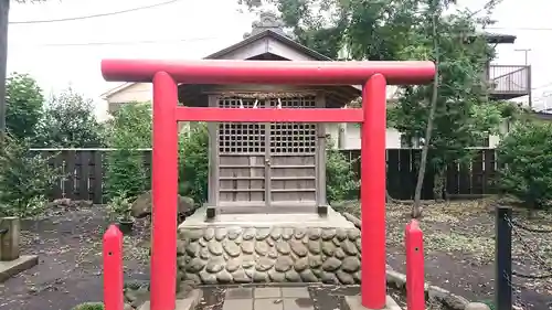 日々神社の鳥居