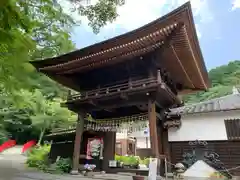 普門寺(切り絵御朱印発祥の寺)の山門