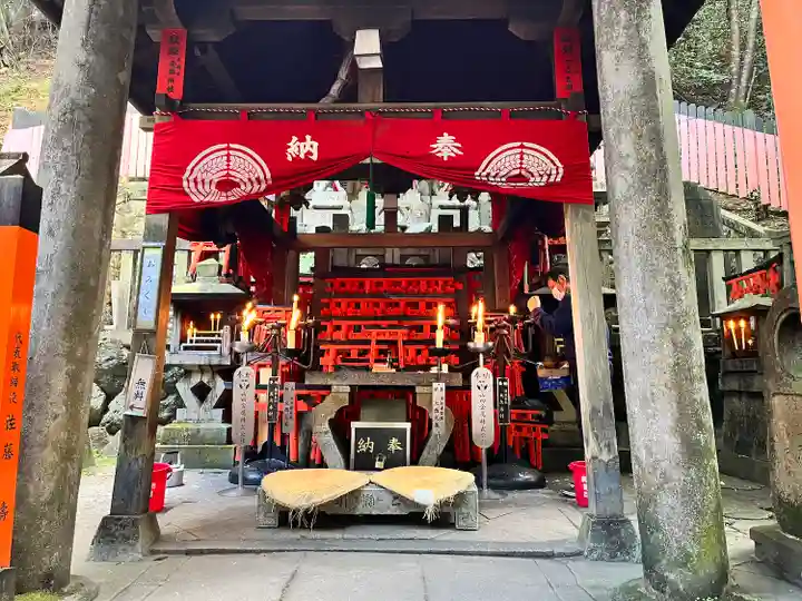 伏見稲荷大社 御膳谷奉拝所(京都府)