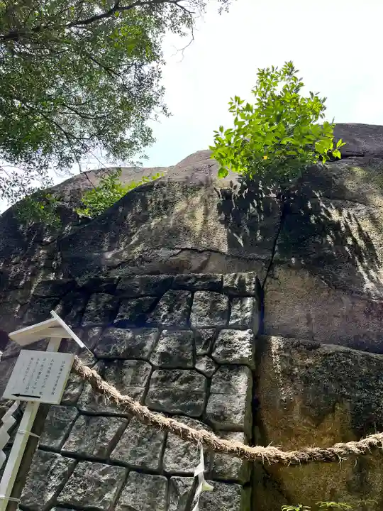 越木岩神社(兵庫県)