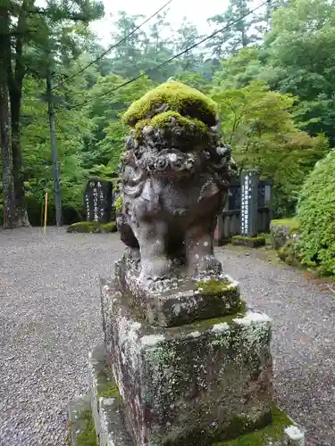 古峯神社の狛犬