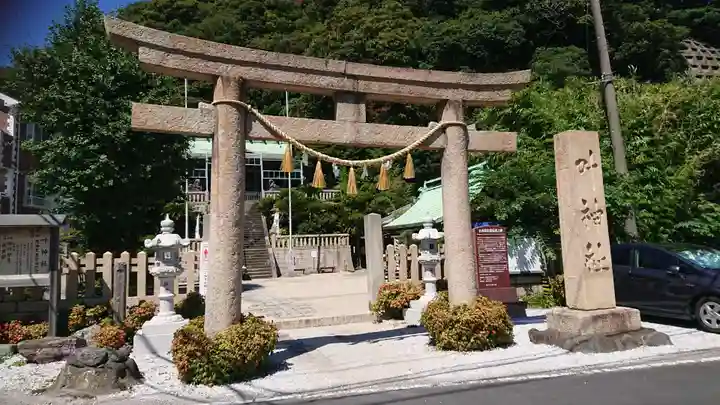 叶神社(東叶神社)の鳥居