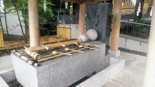 東郷神社の手水舎