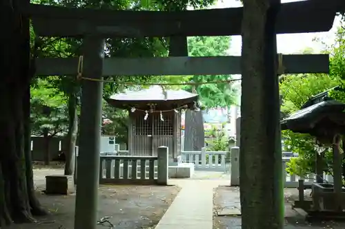 野崎八幡社の鳥居