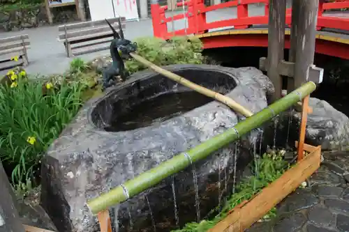 天河大辨財天社の手水舎