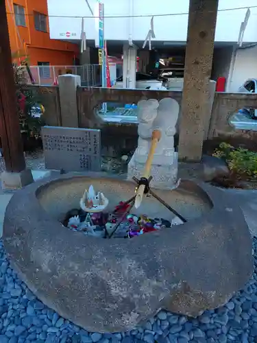 三輪神社の手水舎