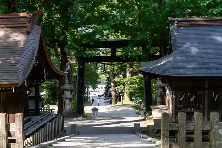 諏訪大社上社前宮(長野県)