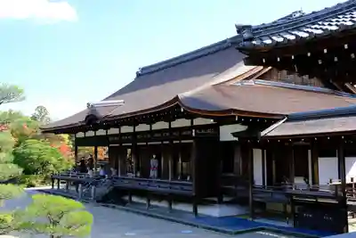 仁和寺の本殿・本堂