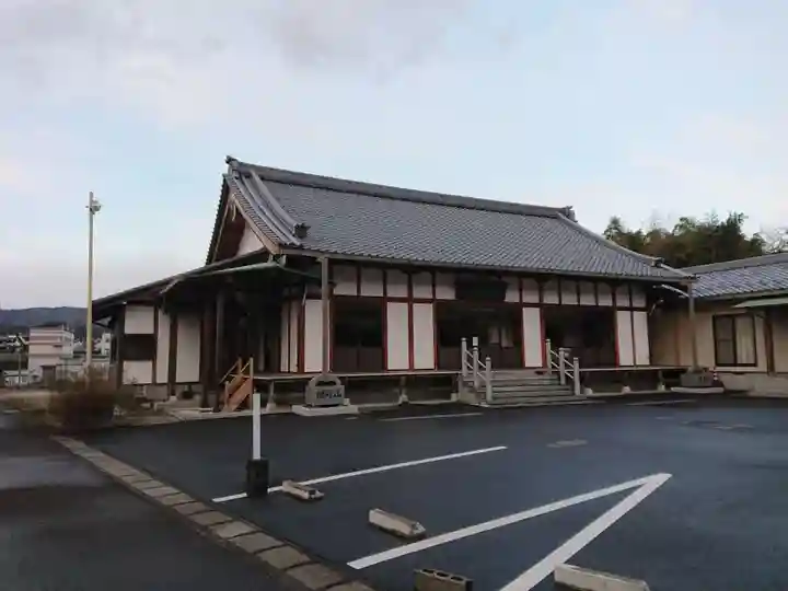 大通寺の本殿・本堂