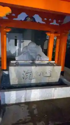 穴八幡宮の手水舎