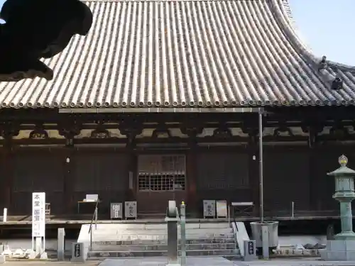 太山寺の本殿