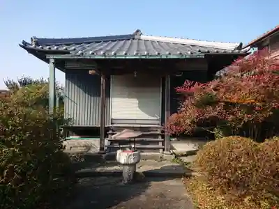 薬師堂の本殿・本堂