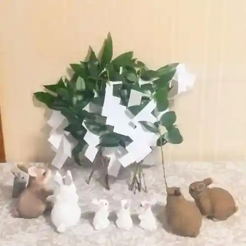 彌彦神社　(伊夜日子神社)の像