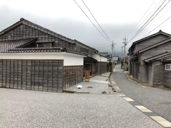 若宮八幡神社の周辺