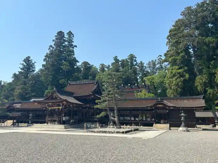 多賀大社の{uncategorized: "未分類", other: "その他", undefined: "問題あり", building: "その他建物", grave: "お墓", sacred_gate: "鳥居", guardian: "狛犬", statue: "像", buddha: "仏像", history: "歴史", nature: "自然", garden: "庭園", animal: "動物", pagoda: "塔", temizu: "手水舎", mountain_gate: "山門・神門", sanctuary: "本殿・本堂", subordinate: "末社・摂社", art: "芸術", scenery: "景色", jizo: "地蔵", ema: "絵馬", goshuin: "御朱印", omikuji: "おみくじ", items: "授与品その他", amulet: "お守り", goshuincho: "御朱印帳", eats: "食事", festival: "お祭り", votive_dance: "神楽", shichigosan: "七五三参", wedding: "結婚式", experience: "体験その他", initially: "初詣", around: "周辺", anti_infection: "感染症対策"}