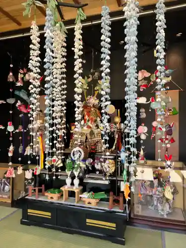 金蛇水神社の{uncategorized: "未分類", other: "その他", undefined: "問題あり", building: "その他建物", grave: "お墓", sacred_gate: "鳥居", guardian: "狛犬", statue: "像", buddha: "仏像", history: "歴史", nature: "自然", garden: "庭園", animal: "動物", pagoda: "塔", temizu: "手水舎", mountain_gate: "山門・神門", sanctuary: "本殿・本堂", subordinate: "末社・摂社", art: "芸術", scenery: "景色", jizo: "地蔵", ema: "絵馬", goshuin: "御朱印", omikuji: "おみくじ", items: "授与品その他", amulet: "お守り", goshuincho: "御朱印帳", eats: "食事", festival: "お祭り", votive_dance: "神楽", shichigosan: "七五三参", wedding: "結婚式", experience: "体験その他", initially: "初詣", around: "周辺", anti_infection: "感染症対策"}