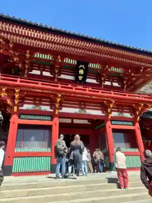 鶴岡八幡宮の本殿・本堂