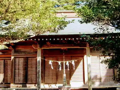 左右神社の本殿・本堂