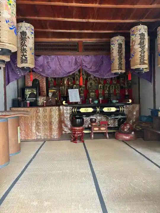 長光寺の{uncategorized: "未分類", other: "その他", undefined: "問題あり", building: "その他建物", grave: "お墓", sacred_gate: "鳥居", guardian: "狛犬", statue: "像", buddha: "仏像", history: "歴史", nature: "自然", garden: "庭園", animal: "動物", pagoda: "塔", temizu: "手水舎", mountain_gate: "山門・神門", sanctuary: "本殿・本堂", subordinate: "末社・摂社", art: "芸術", scenery: "景色", jizo: "地蔵", ema: "絵馬", goshuin: "御朱印", omikuji: "おみくじ", items: "授与品その他", amulet: "お守り", goshuincho: "御朱印帳", eats: "食事", festival: "お祭り", votive_dance: "神楽", shichigosan: "七五三参", wedding: "結婚式", experience: "体験その他", initially: "初詣", around: "周辺", anti_infection: "感染症対策"}