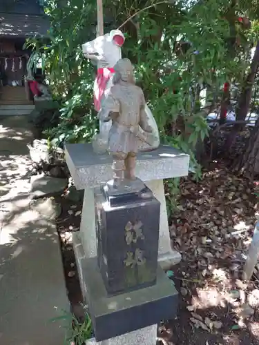 西堀 氷川神社の狛犬