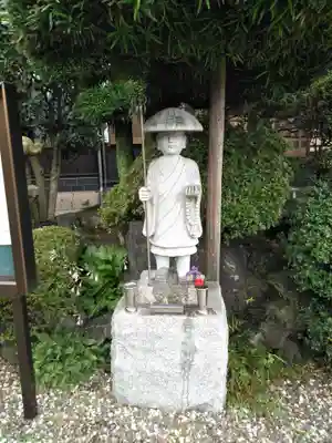 東福院の像