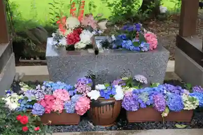 高司神社〜むすびの神の鎮まる社〜の手水舎