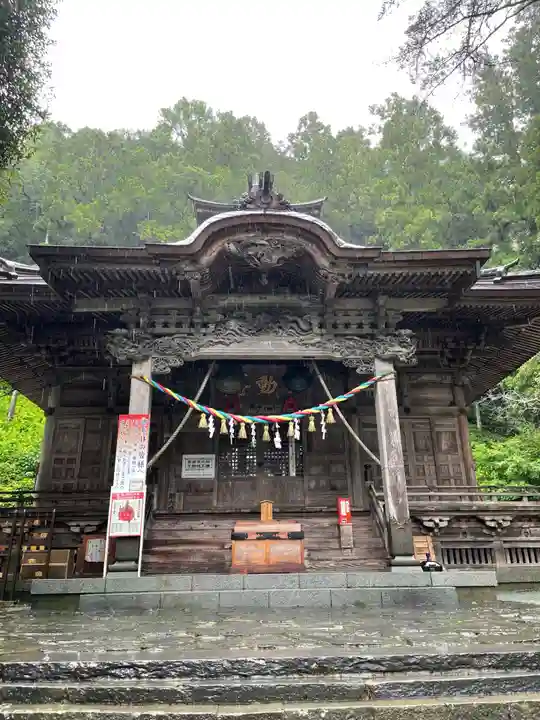 横山不動尊の本殿・本堂