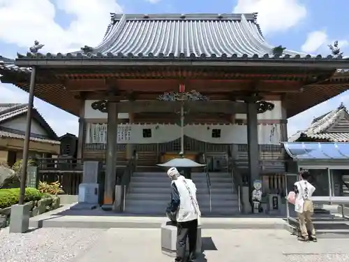観音寺の本殿・本堂