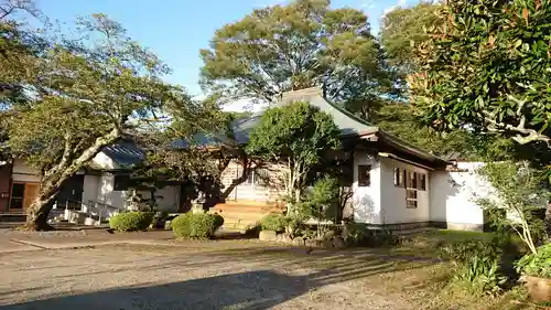 實成寺の本殿・本堂