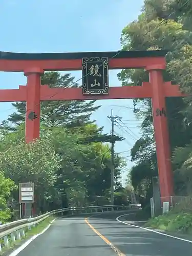 鏡山稲荷神社の鳥居