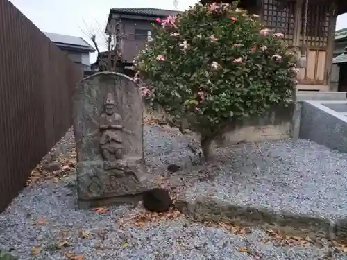 一言神社の像