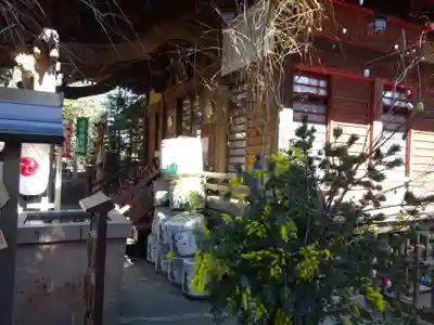 座間神社の本殿・本堂