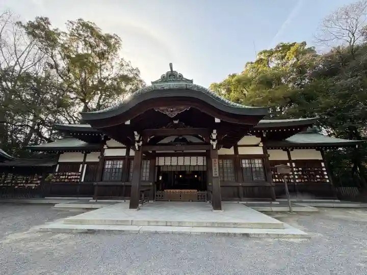 上知我麻神社(熱田神宮摂社)の{uncategorized: "未分類", other: "その他", undefined: "問題あり", building: "その他建物", grave: "お墓", sacred_gate: "鳥居", guardian: "狛犬", statue: "像", buddha: "仏像", history: "歴史", nature: "自然", garden: "庭園", animal: "動物", pagoda: "塔", temizu: "手水舎", mountain_gate: "山門・神門", sanctuary: "本殿・本堂", subordinate: "末社・摂社", art: "芸術", scenery: "景色", jizo: "地蔵", ema: "絵馬", goshuin: "御朱印", omikuji: "おみくじ", items: "授与品その他", amulet: "お守り", goshuincho: "御朱印帳", eats: "食事", festival: "お祭り", votive_dance: "神楽", shichigosan: "七五三参", wedding: "結婚式", experience: "体験その他", initially: "初詣", around: "周辺", anti_infection: "感染症対策"}
