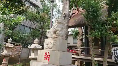 高円寺氷川神社の狛犬