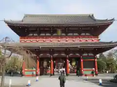 浅草寺の山門