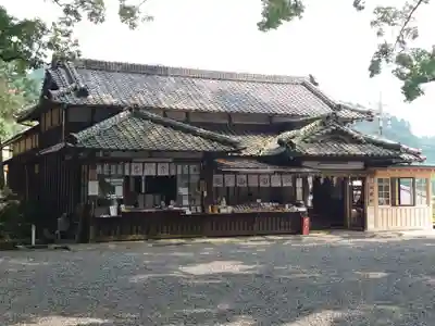 事任八幡宮の本殿・本堂