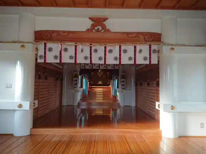 白山神社の本殿・本堂
