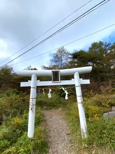 高峯神社(大室神社奥宮)の鳥居