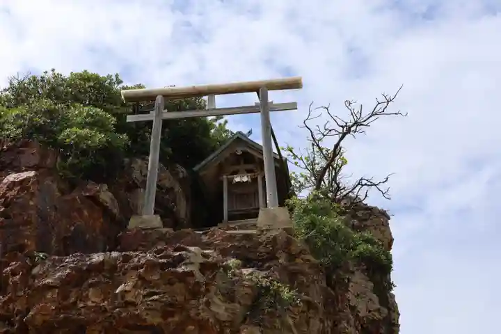 稲佐の浜 弁天島(島根県)