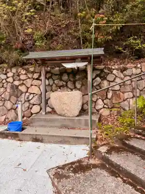 中野皇太神社の{uncategorized: "未分類", other: "その他", undefined: "問題あり", building: "その他建物", grave: "お墓", sacred_gate: "鳥居", guardian: "狛犬", statue: "像", buddha: "仏像", history: "歴史", nature: "自然", garden: "庭園", animal: "動物", pagoda: "塔", temizu: "手水舎", mountain_gate: "山門・神門", sanctuary: "本殿・本堂", subordinate: "末社・摂社", art: "芸術", scenery: "景色", jizo: "地蔵", ema: "絵馬", goshuin: "御朱印", omikuji: "おみくじ", items: "授与品その他", amulet: "お守り", goshuincho: "御朱印帳", eats: "食事", festival: "お祭り", votive_dance: "神楽", shichigosan: "七五三参", wedding: "結婚式", experience: "体験その他", initially: "初詣", around: "周辺", anti_infection: "感染症対策"}