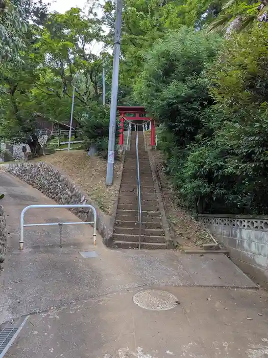 諏訪神社の鳥居