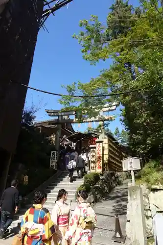 地主神社の鳥居