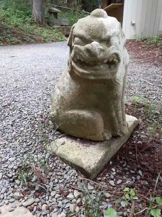 釣石神社の狛犬