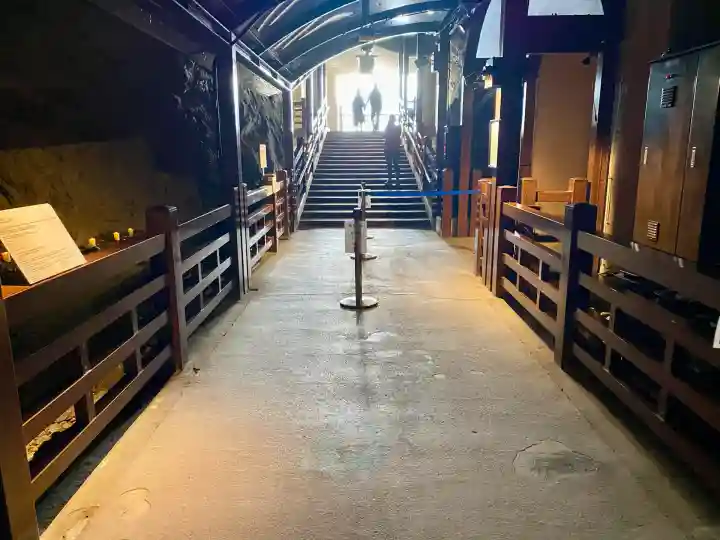 江の島岩屋(神奈川県)