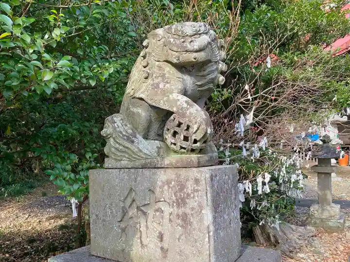 阿豆佐味天神社の狛犬