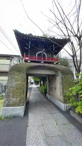 正受院の山門