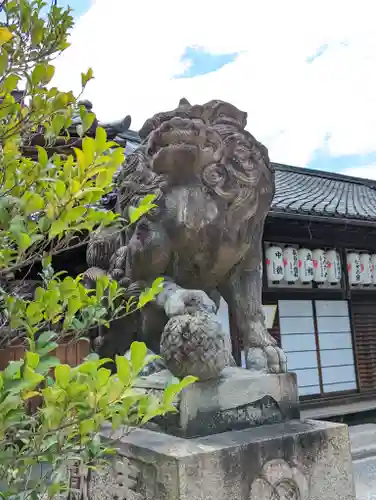 元祇園梛神社・隼神社の狛犬